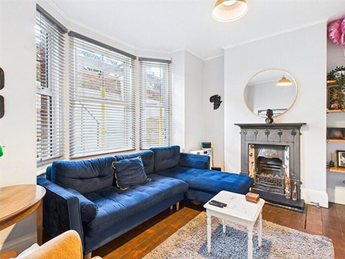 1 Bedroom Apartment To Rent In Compton Road, Brighton, East Sussex, BN1