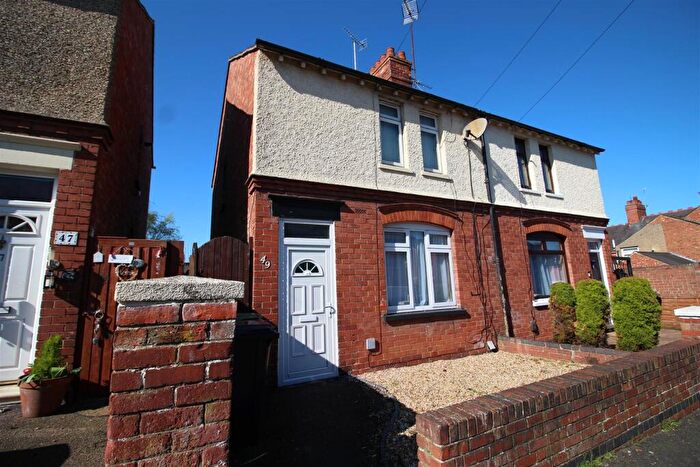 2 Bedroom House To Rent In Kings Road, Rushden, NN10
