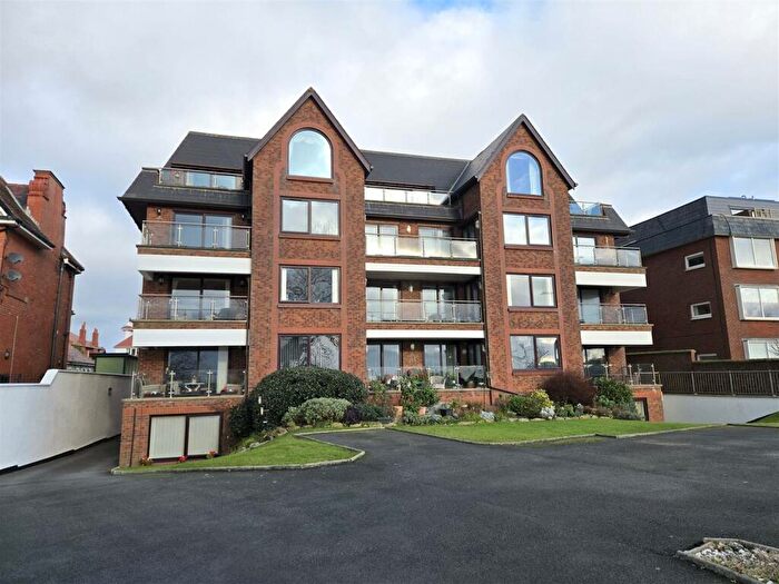 2 Bedroom Apartment For Sale In Granny's Bay, Inner Promenade, Fairhaven, Lytham St Annes, FY8