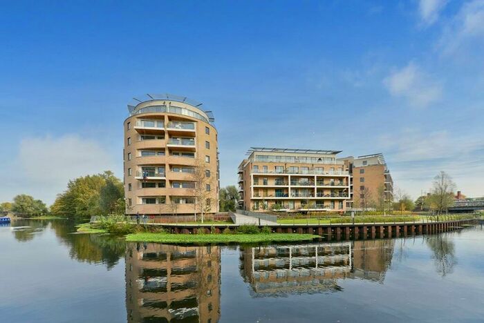 1 Bedroom Flat To Rent In Essex Wharf, London, E5