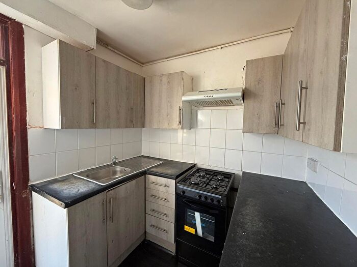 3 Bedroom Terraced House To Rent In Shelly Avenue, London, E12