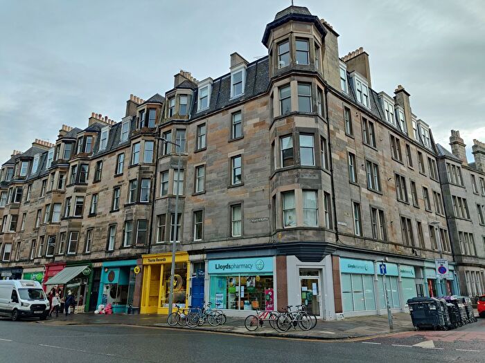 2 Bedroom Flat To Rent In Bruntsfield Place, Edinburgh, EH10