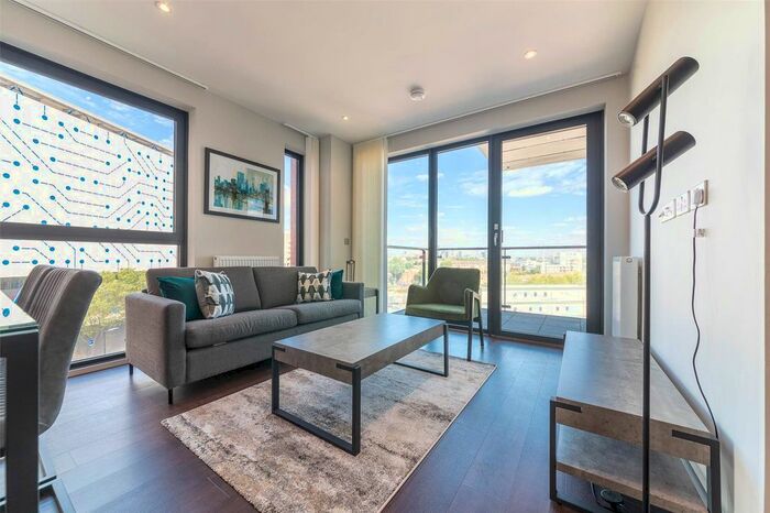 3 Bedroom Flat To Rent In Avalon Point, Silvocea Way, Orchard Wharf, London, E14