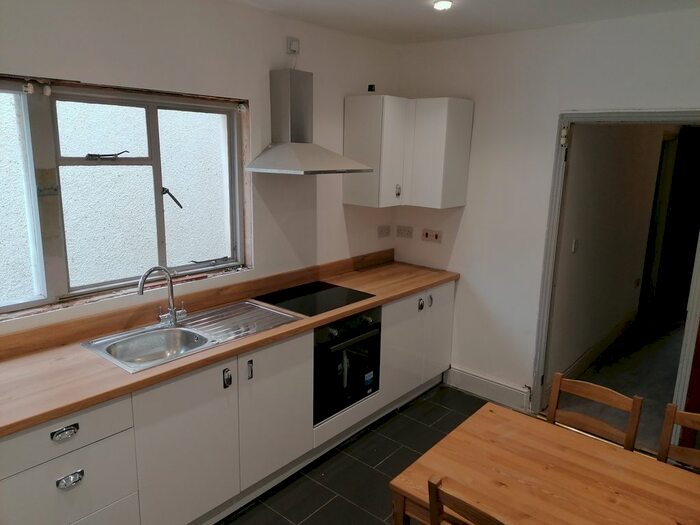 4 Bedroom Terraced House To Rent In Port Tennant Road, Port Tennant, Swansea, SA1