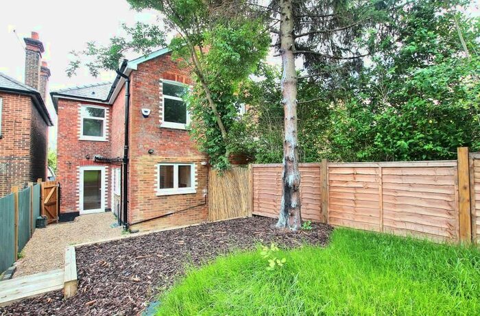 3 Bedroom Property To Rent In Walnut Tree Close, Guildford, GU1