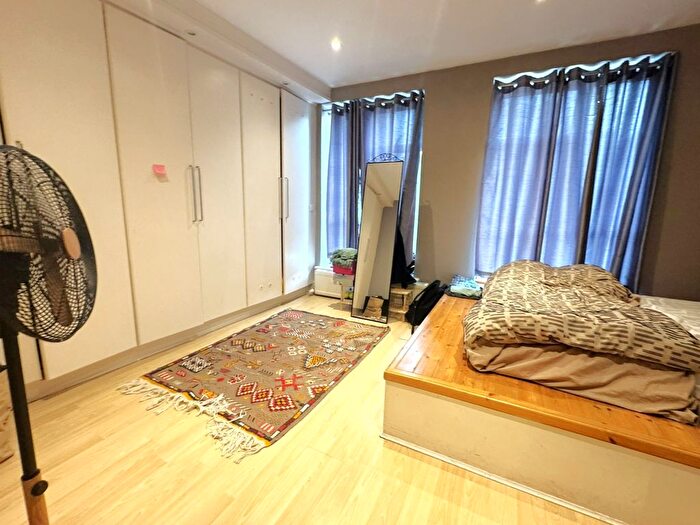 1 Bedroom Flat To Rent In Wicklow Street, London, WC1X