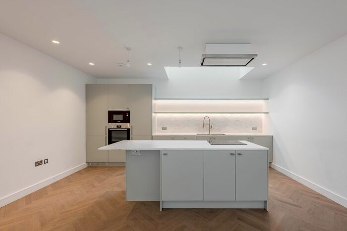 4 Bedroom Property To Rent In Mandrell Road, London, SW2