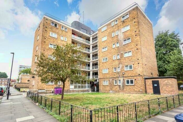 3 Bedroom Flat To Rent In Wickford Street, London, E1