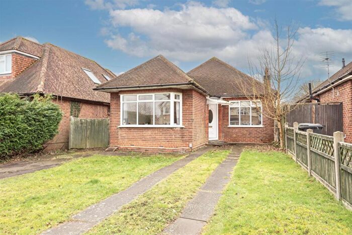 3 Bedroom Detached Bungalow For Sale In Longacres, St Albans, AL4