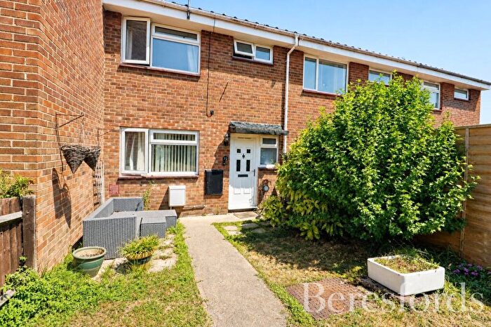 3 Bedroom Terraced House For Sale In Honeysuckle Way, CM8