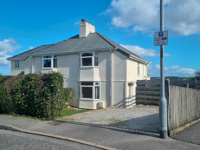 2 Bedroom Property To Rent In Green Close, Truro, TR1