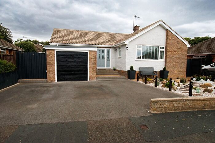 2 Bedroom Detached Bungalow For Sale In Wharfedale, Filey, YO14