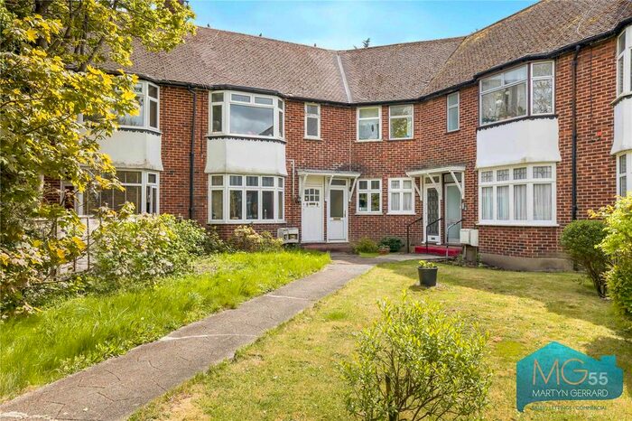 3 Bedroom Maisonette To Rent In Page Street, Mill Hill, London, NW7