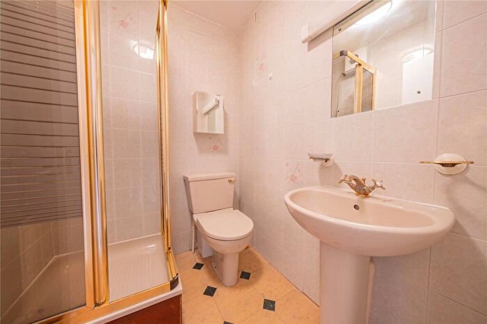 2 Bedroom Apartment For Sale In The Moorings, Harrogate Road, Leeds, West Yorkshire, LS17