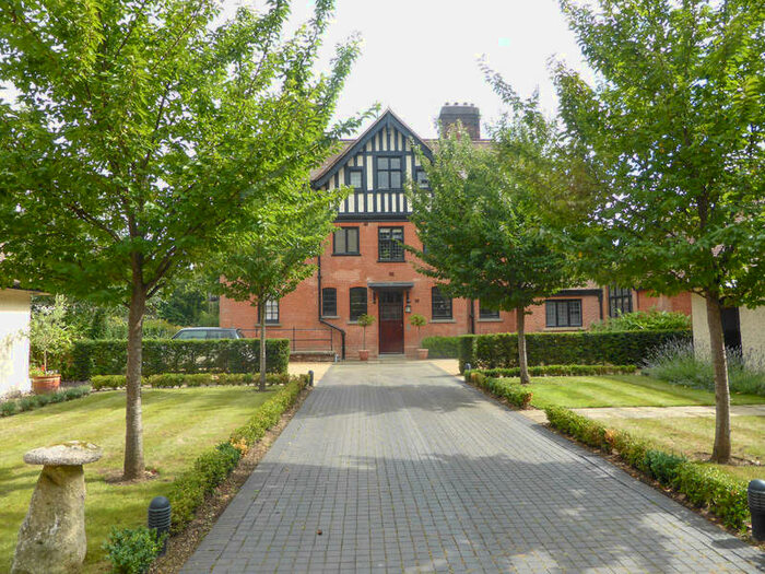 2 Bedroom Flat To Rent In Herringswell, IP28