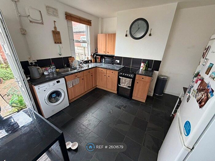 3 Bedroom End Terrace House To Rent In Cope Street, Nottingham, NG7