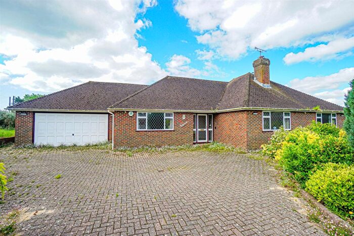 3 Bedroom Detached Bungalow For Sale In Cottage Lane, Westfield, Hastings, TN35