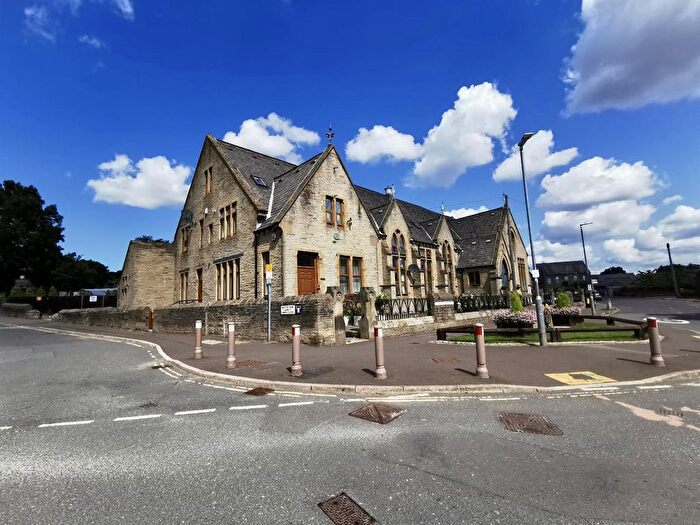1 Bedroom Flat For Sale In Northowram Green, Halifax, HX3