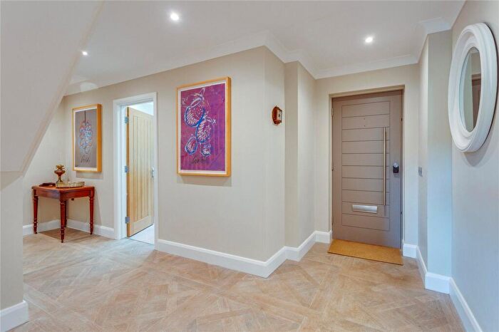 5 Bedroom Detached House For Sale In Wood Lane, Kidmore End, Reading, Oxfordshire, RG4