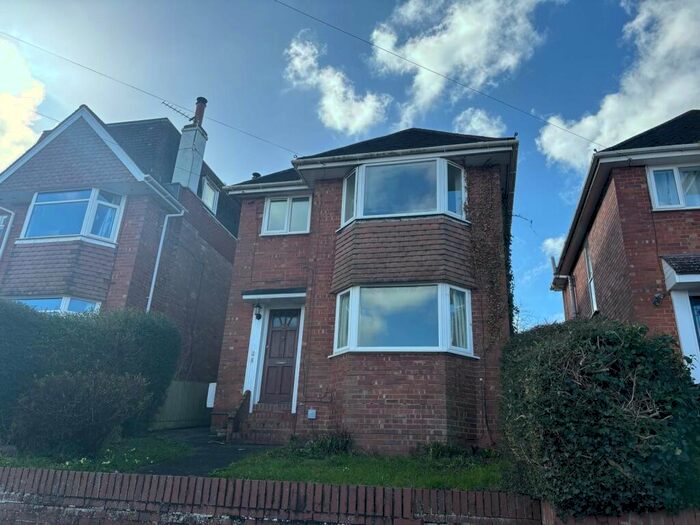 3 Bedroom Detached House To Rent In Cowick Hill, St Thomas, EX2