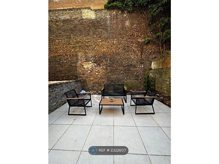 2 Bedroom Flat To Rent In Cosway Street, London, NW1