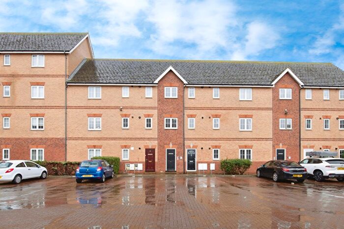 2 Bedroom Flat For Sale In Admiral Way, Hartlepool, TS24