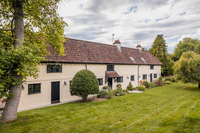 4 Bedroom Detached House For Sale In Livery Road, Winterslow, Salisbury, SP5