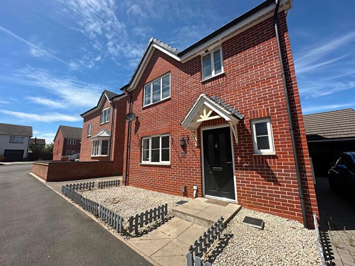 3 Bedroom Property To Rent In Ullswater Close, Northampton, NN3