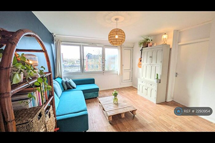 1 Bedroom Flat To Rent In Bowditch, London, SE8