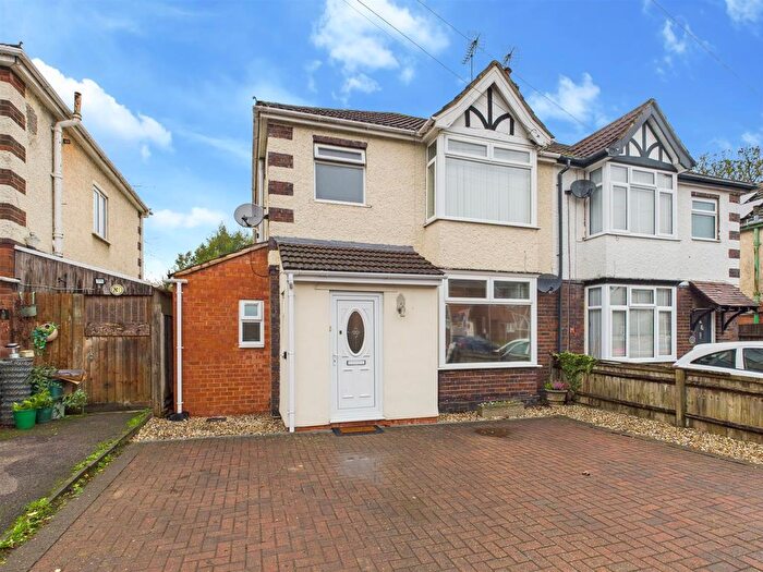 4 Bedroom Semi Detached House For Sale In Southfield Road, Gloucester, GL4