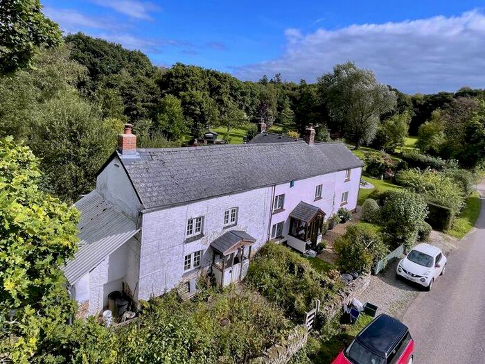 2 Bedroom Semi-Detached House For Sale In Iddesleigh. . Delightful Cottage With Large Garden, EX19