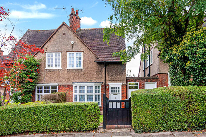 2 Bedroom Semi-Detached House For Sale In Midholm, Golders Green, Barnet, London, NW11