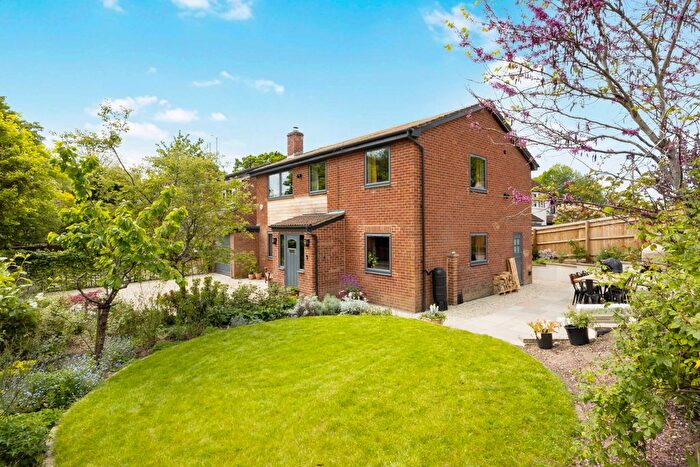 5 Bedroom Detached House For Sale In School Road, Charlton Kings, Cheltenham, GL53