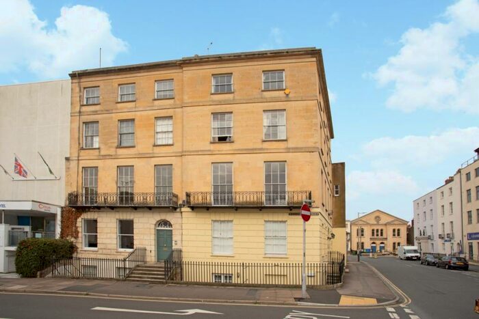 2 Bedroom Apartment To Rent In Wellington Street Cheltenham, GL50