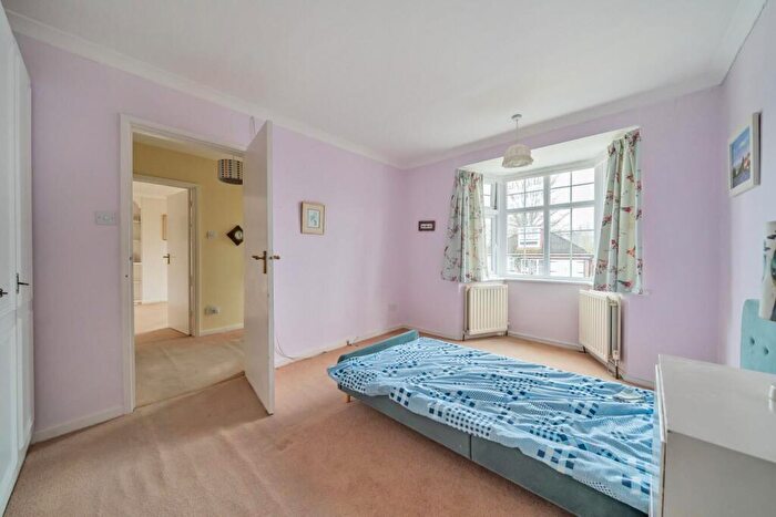 3 Bedroom Bungalow For Sale In Empress Drive, Chislehurst, BR7