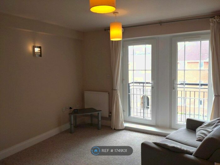 1 Bedroom Flat To Rent In Southampton, Southampton, SO15