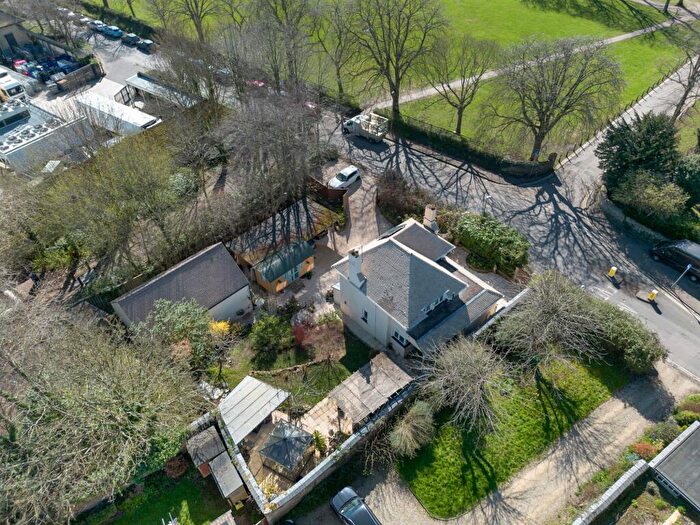 4 Bedroom Detached House For Sale In Station House, Witney, OX28