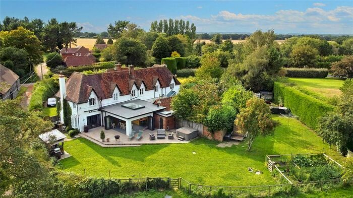 4 Bedroom Semi-Detached House For Sale In Wheatley Lane, Kingsley, Hampshire, GU35