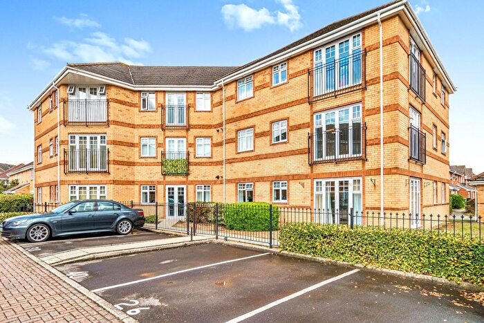 2 Bedroom Flat To Rent In Cable Street, Eastleigh, Hampshire, SO50