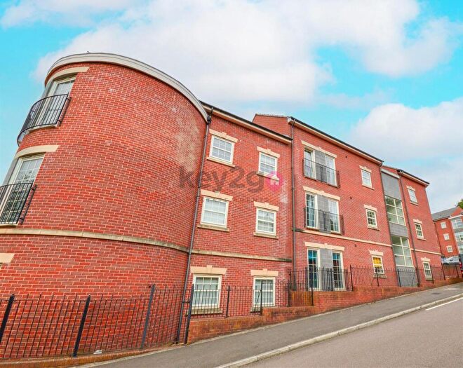 2 Bedroom Apartment For Sale In Holywell Heights, Sheffield, S4
