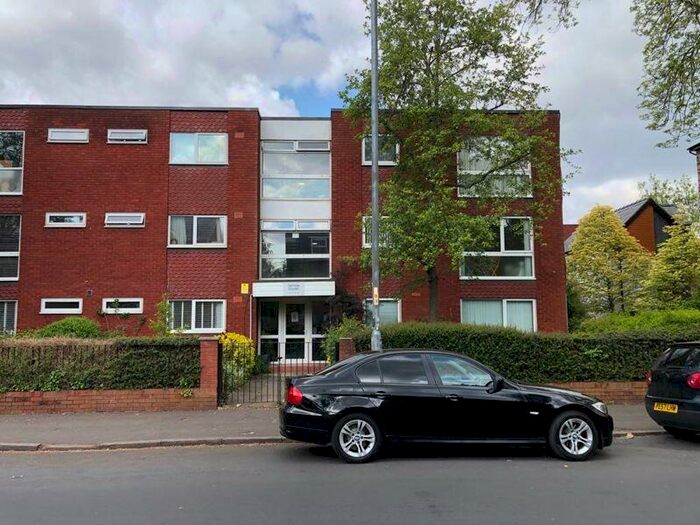 Houses for sale & to rent in M14 6AQ, Victoria Road, Old Moat Manchester