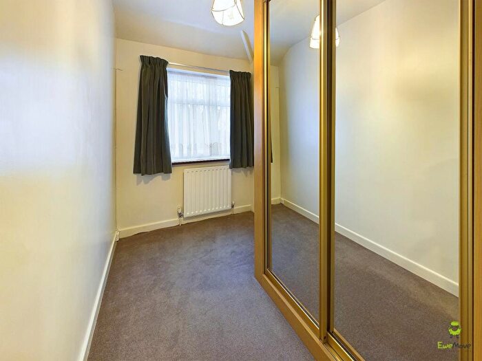 3 Bedroom End Of Terrace House For Sale In Clovelly Road, Bexleyheath, Kent, DA7