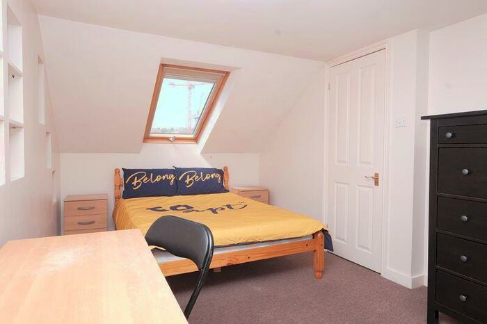4 Bedroom Terraced House To Rent In Buller Road, Brighton, BN2
