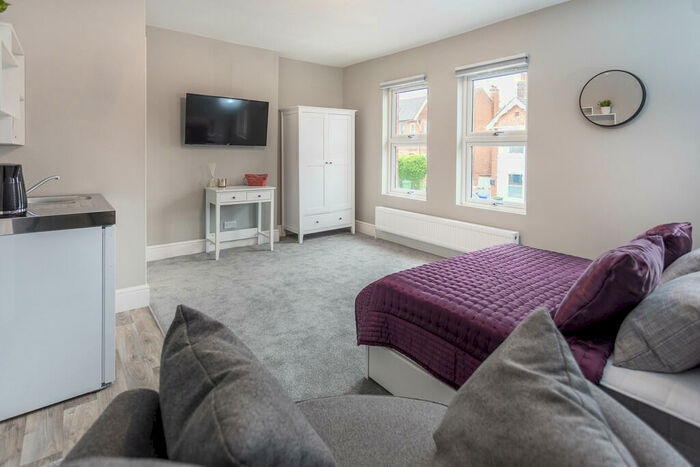 Studio To Rent In St. Michaels Road, Aldershot, GU12