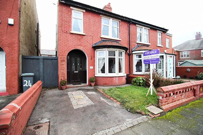 3 Bedroom Semi Detached House For Sale In Jesmond Avenue, Blackpool, FY4