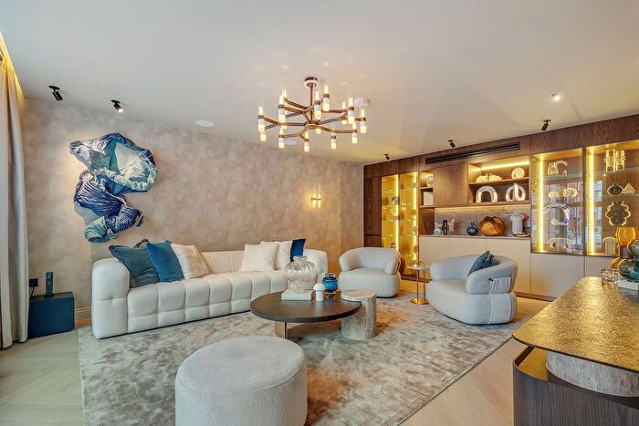 3 Bedroom Town House For Sale In Binney Street, London, W1K