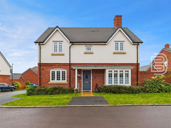 3 Bedroom Detached House For Sale In Spruce Close, Eden Park, Rugby, CV21