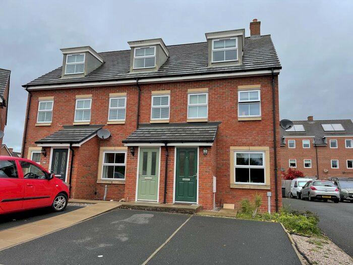 3 Bedroom Terraced House To Rent In Farneside Close, Carlisle, CA1