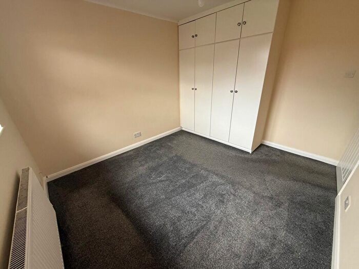 2 Bedroom Detached Bungalow To Rent In Park Crescent, Portslade, BN41