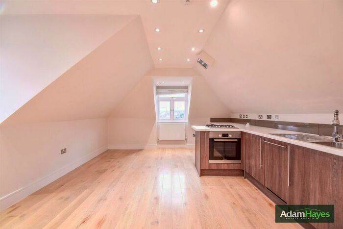 1 Bedroom Flat To Rent In Capel Road, East Barnet, EN4